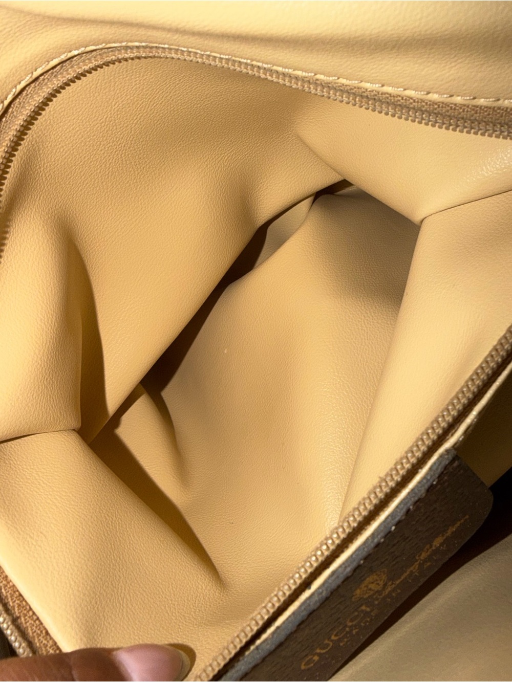 Gucci GG Canvas Boston Bag- BEAUTIFUL CONDITION - Picture 13 of 16